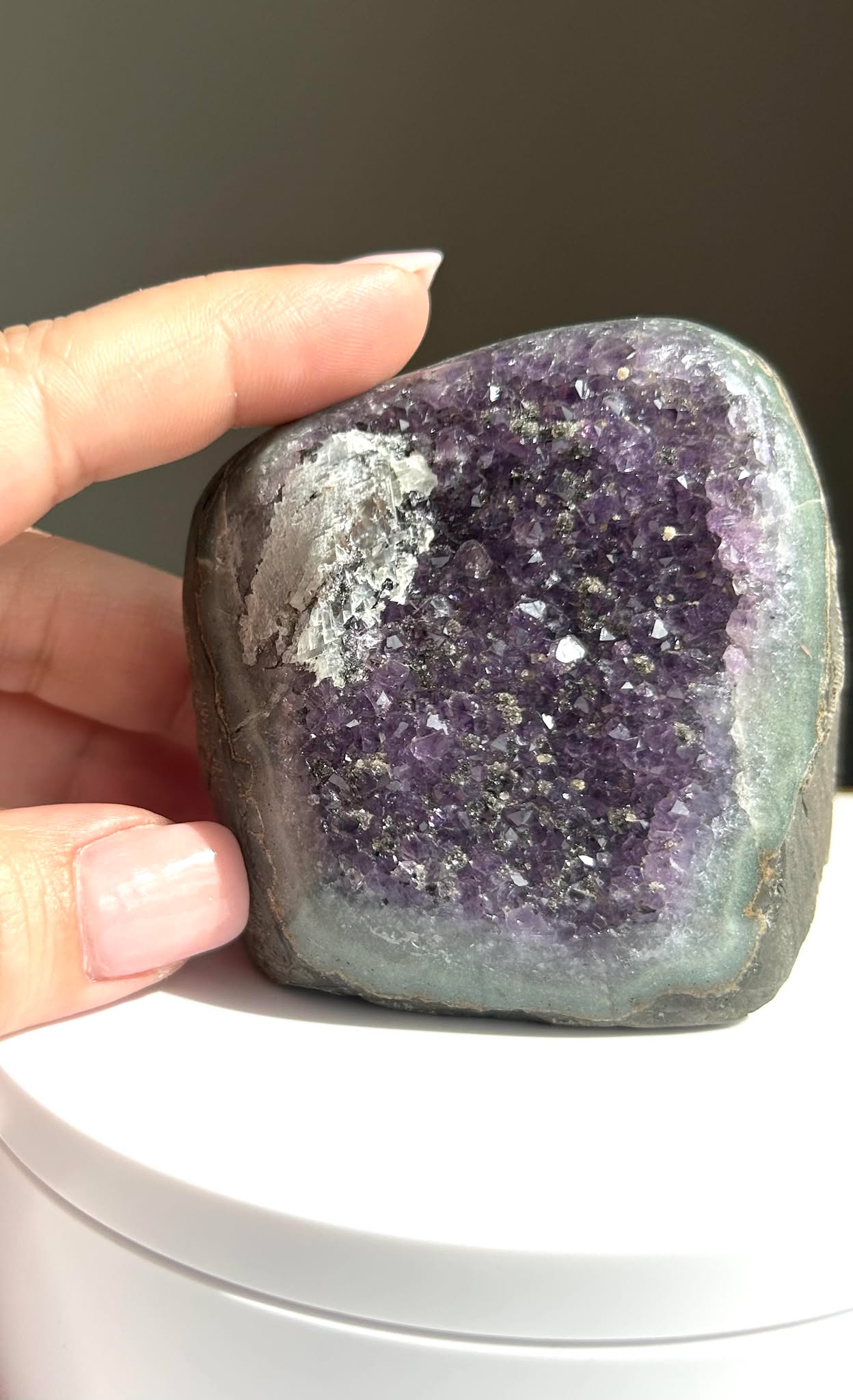 Druzy Amethyst Geode Natural Crystal Cluster Sparkling Purple Home Decor Gift for Meditation Reiki Bedroom Office Display Collector Piece