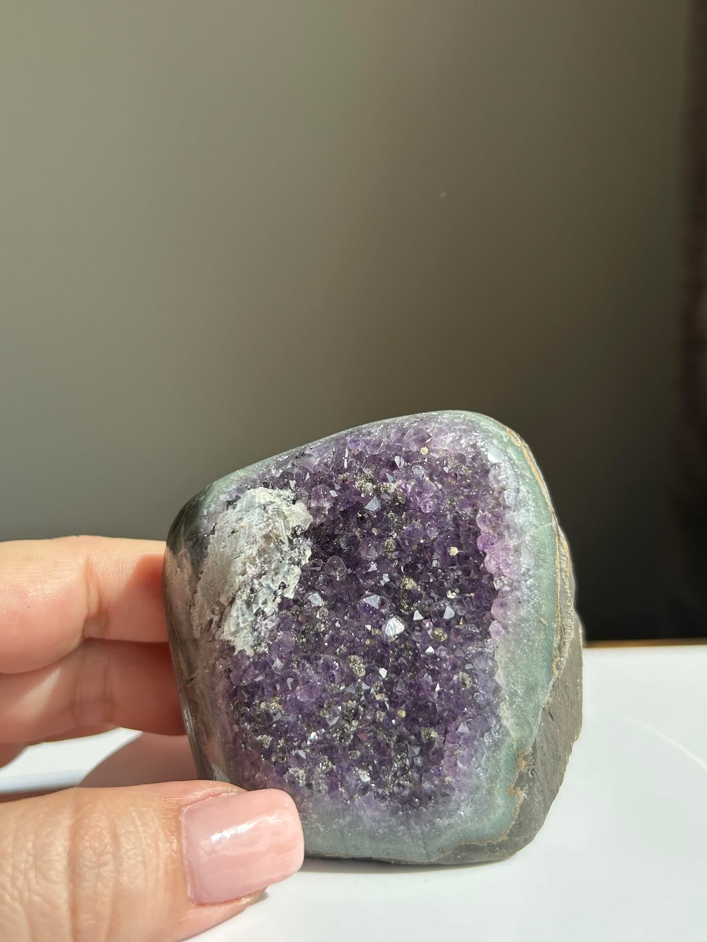 Druzy Amethyst Geode Natural Crystal Cluster Sparkling Purple Home Decor Gift for Meditation Reiki Bedroom Office Display Collector Piece