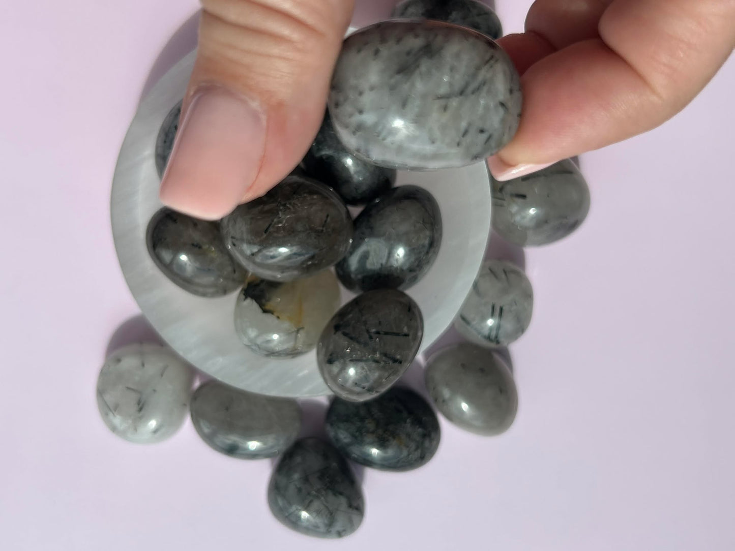 Rainbow Moonstone Tumble Crystal Polished Pocket Stone Iridescent Gem Home Decor Gift for Meditation Healers Teachers Students Bedroom Altar Display Piece