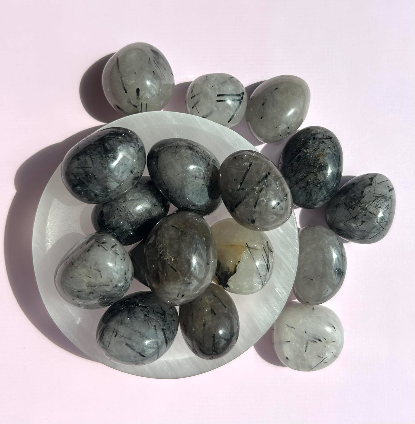 Rainbow Moonstone Tumble Crystal Polished Pocket Stone Iridescent Gem Home Decor Gift for Meditation Healers Teachers Students Bedroom Altar Display Piece