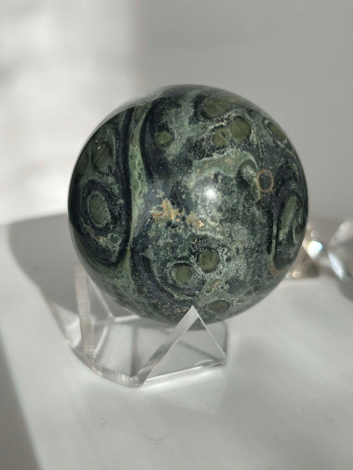 Kambaba Jasper Sphere Root Heart Chakra Meditation Stone Home Decor Reiki Crystal Gift Nature Lovers Healers Yogis Teachers Students Gift