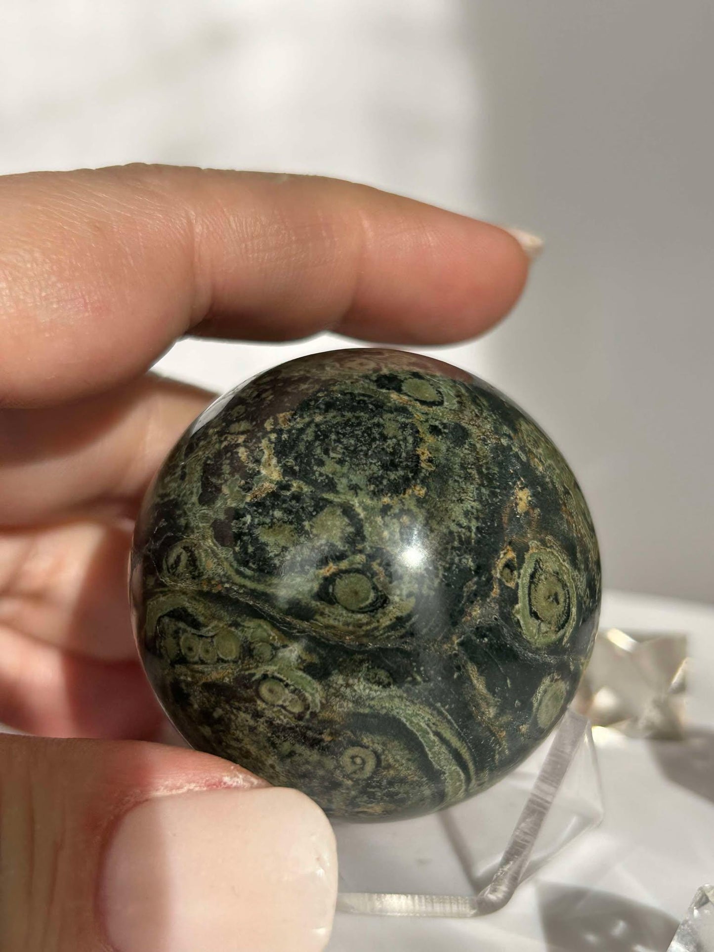 Kambaba Jasper Sphere Root Heart Chakra Meditation Stone Home Decor Reiki Crystal Gift for Nature Lovers Healers Yogis Teachers Students