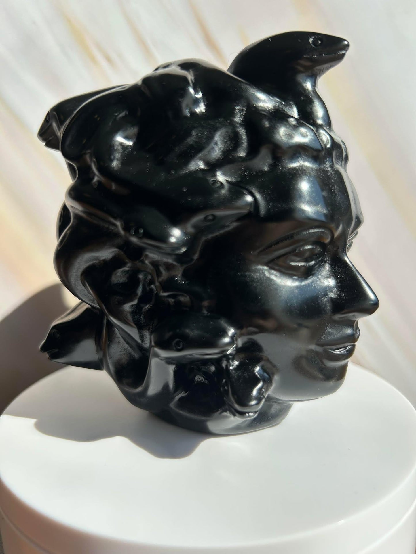 Medusa Black Obsidian Carved Head Statue Home Decor Collectible Shelf Display Unique Gift for Art Lovers Mythology Fans Desk Accent