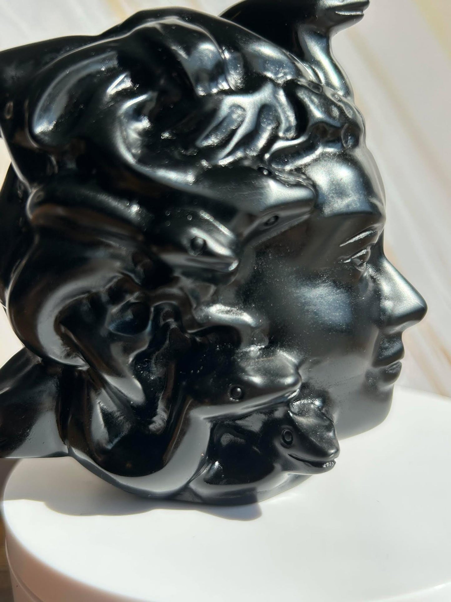 Medusa Black Obsidian Carved Head Statue Home Decor Collectible Shelf Display Unique Gift for Art Lovers Mythology Fans Desk Accent