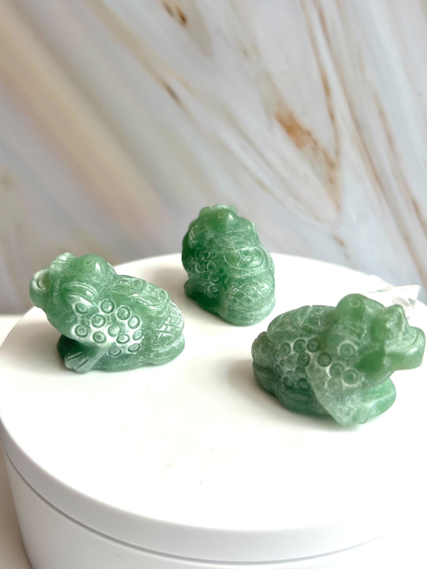 Money Toad Green Aventurine Carving Green Stone Heart Chakra Feng Shui Dorm Bedroom Home Decor Gift New Mom New to Crystals New Love New Job