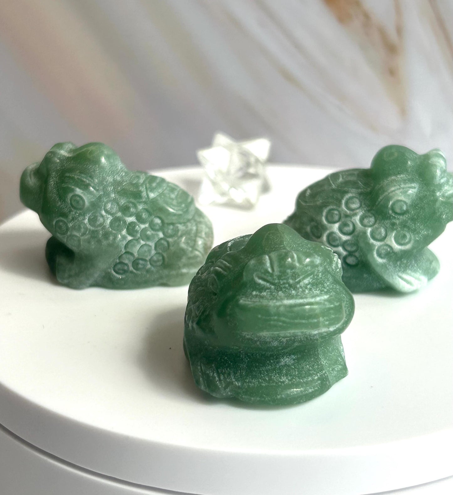 Money Toad Green Aventurine Carving Green Stone Heart Chakra Feng Shui Dorm Bedroom Home Decor Gift New Mom New to Crystals New Love New Job