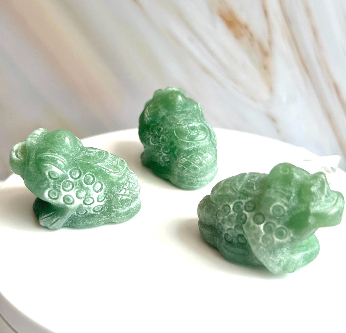 Money Toad Green Aventurine Carving Green Stone Heart Chakra Feng Shui Dorm Bedroom Home Decor Gift New Mom New to Crystals New Love New Job