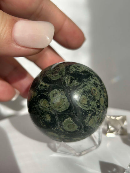 Kambaba Jasper Sphere Root Heart Chakra Meditation Stone Home Decor Reiki Crystal Gift for Nature Lovers Healers Yogis Teachers Students