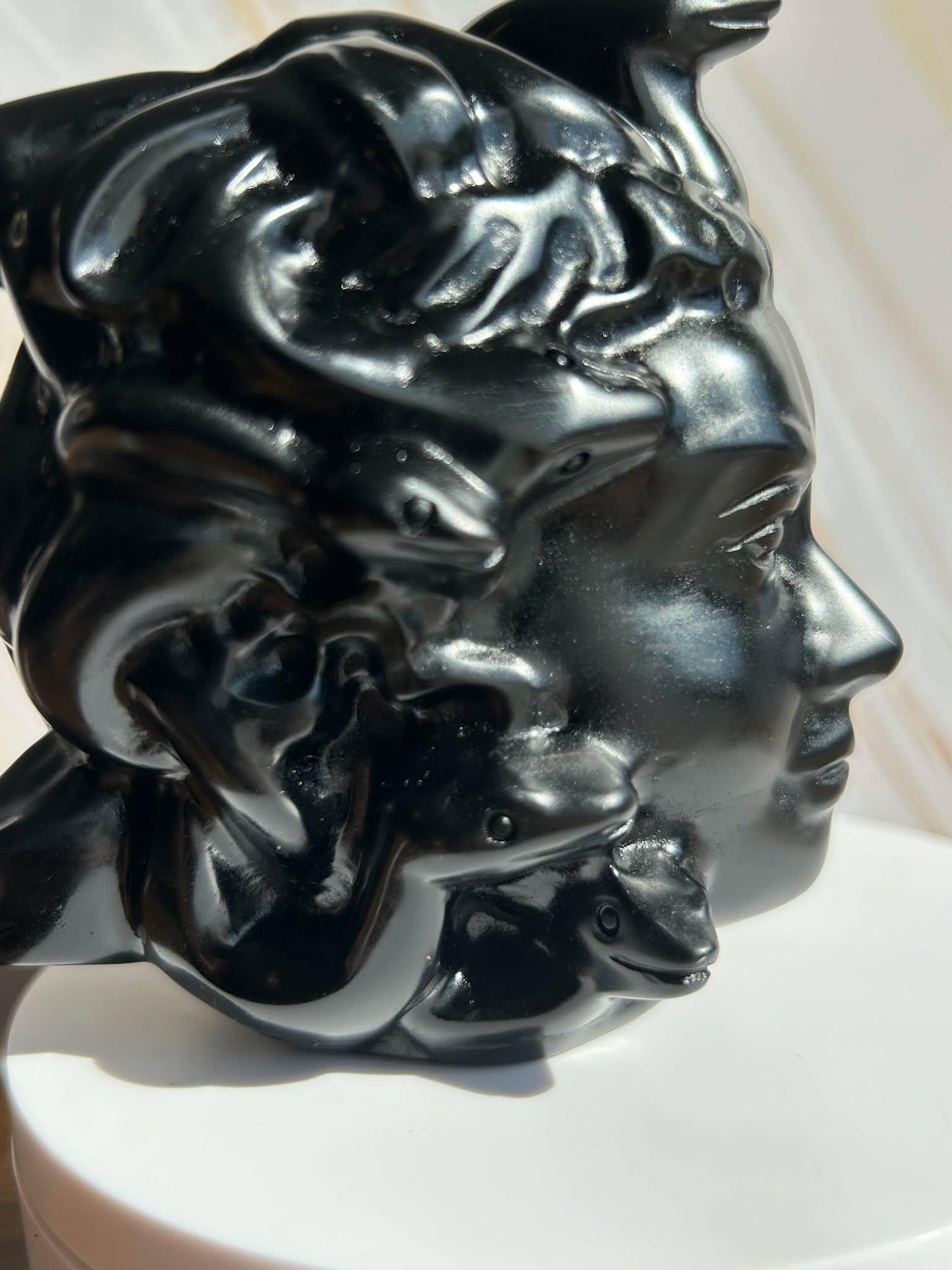 Medusa Black Obsidian Carved Head Statue Home Decor Collectible Shelf Display Unique Gift for Art Lovers Mythology Fans Desk Accent