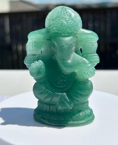 Ganesh Green Aventurine Carving Crystal Home Decor Meditation Altar Gift Yogi Statue Spiritual Collector Display Anniversary Wedding Gift