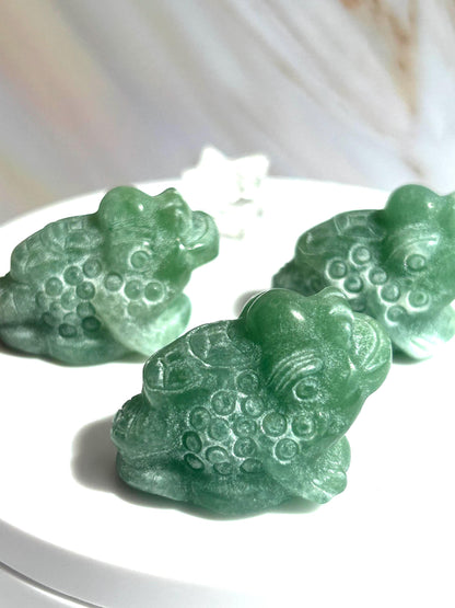 Money Toad Green Aventurine Carving Green Stone Heart Chakra Feng Shui Dorm Bedroom Home Decor Gift New Mom New to Crystals New Love New Job