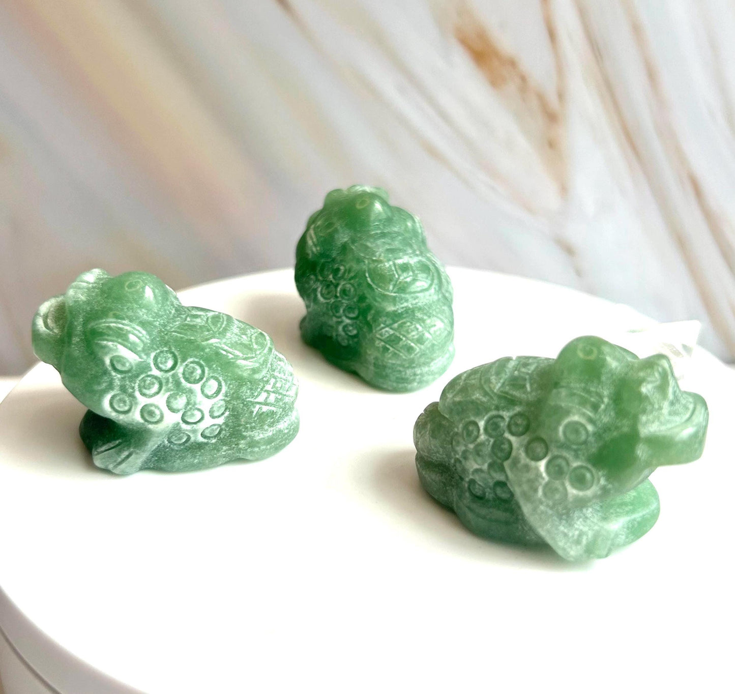 Money Toad Green Aventurine Carving Green Stone Heart Chakra Feng Shui Dorm Bedroom Home Decor Gift New Mom New to Crystals New Love New Job
