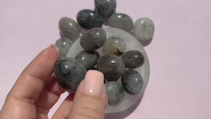 Rainbow Moonstone Tumble Crystal Polished Pocket Stone Iridescent Gem Home Decor Gift for Meditation Healers Teachers Students Bedroom Altar Display Piece