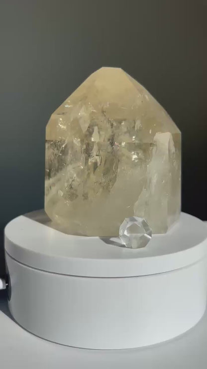 Natural Citrine, Energy alignment, Inner Radiance, Prosperity, and abundance, Solar Plexus